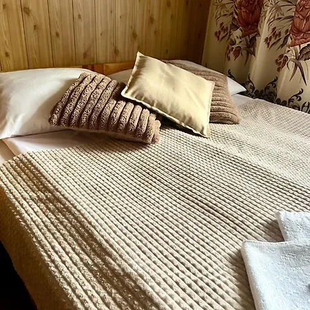Гостьовий будинок Agrodomek 3*